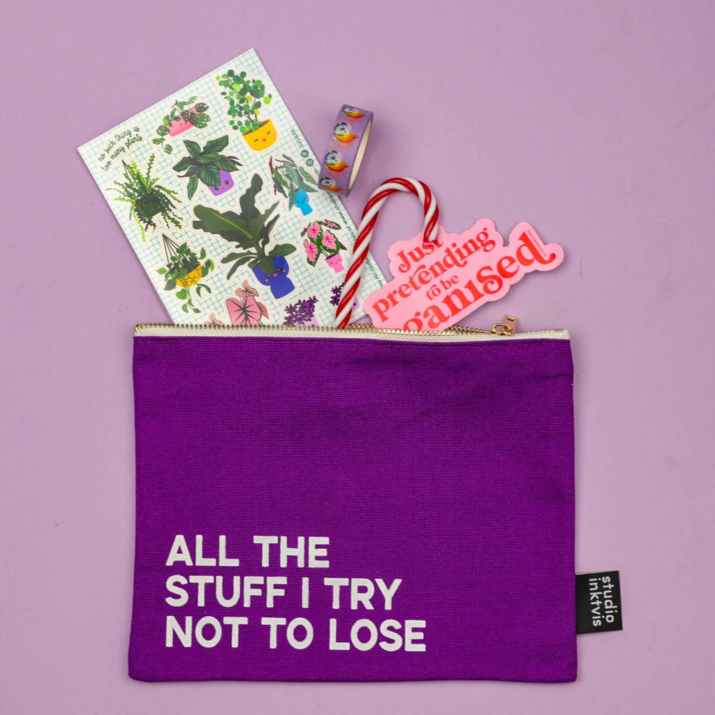 Trousse maquillage violette « All The Stuff I Try Not To Lose »