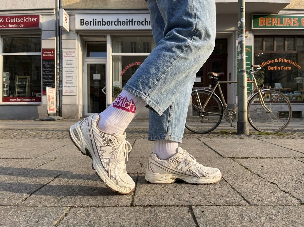 Chaussettes à message « 90s Bitch » — Cadeau pour enterrement de vie de jeune fille: Salope des années 90 / 37-43