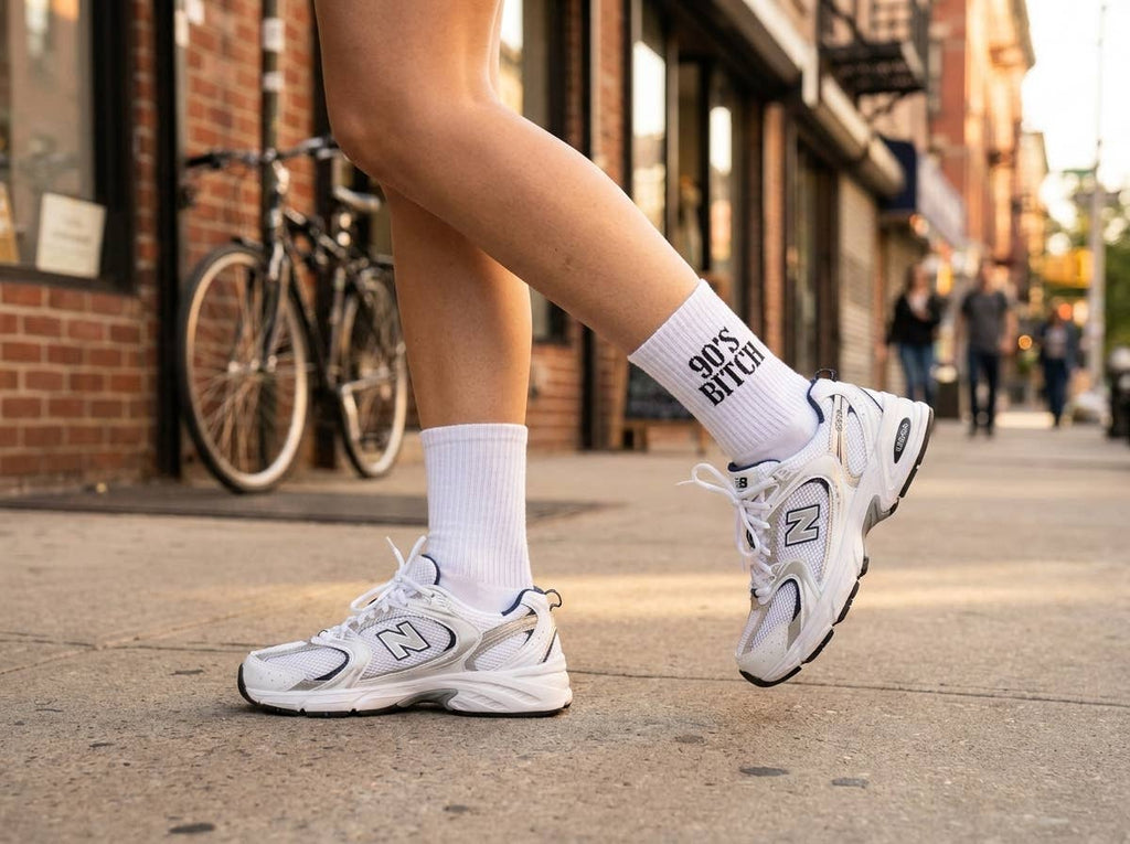 Chaussettes à message « 90s Bitch » — Cadeau pour enterrement de vie de jeune fille: Chienne de première classe / 37-43