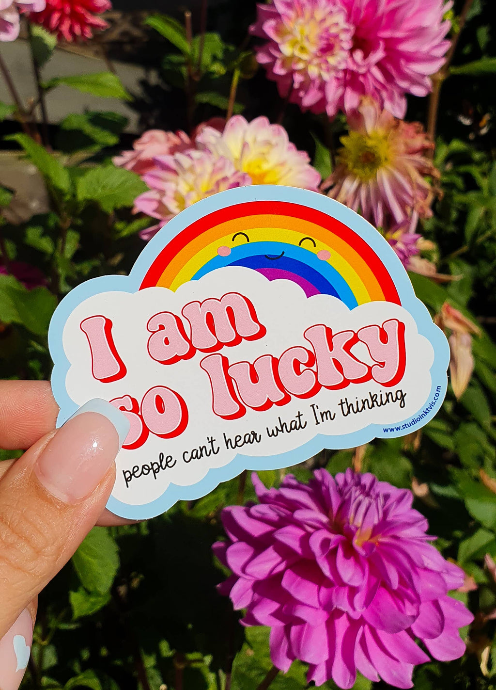 Autocollant « I am so lucky » avec arc-en-ciel et nuages