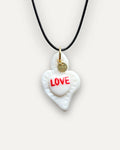 Pendentif en porcelaine Coeur blanc et rouge Love