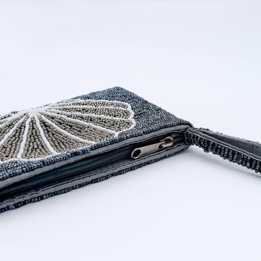 Petite pochette tropicale perlée: Black