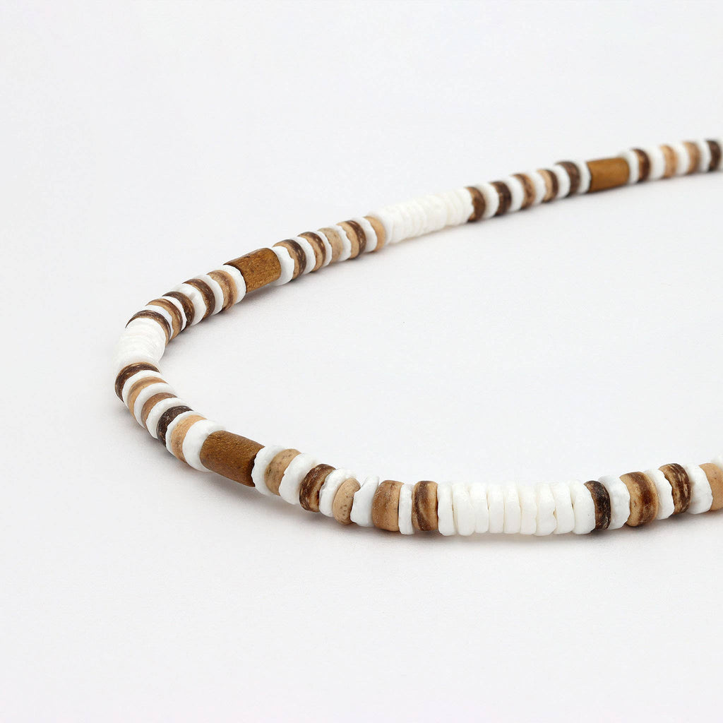 Collier en perles de bois Nusa Lembongan, ras-de-cou de surf pour hommes: Bois et naturel