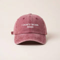 Casquette brodée bordeaux « Je ne travaille pas ici, désolé »: Burgundy