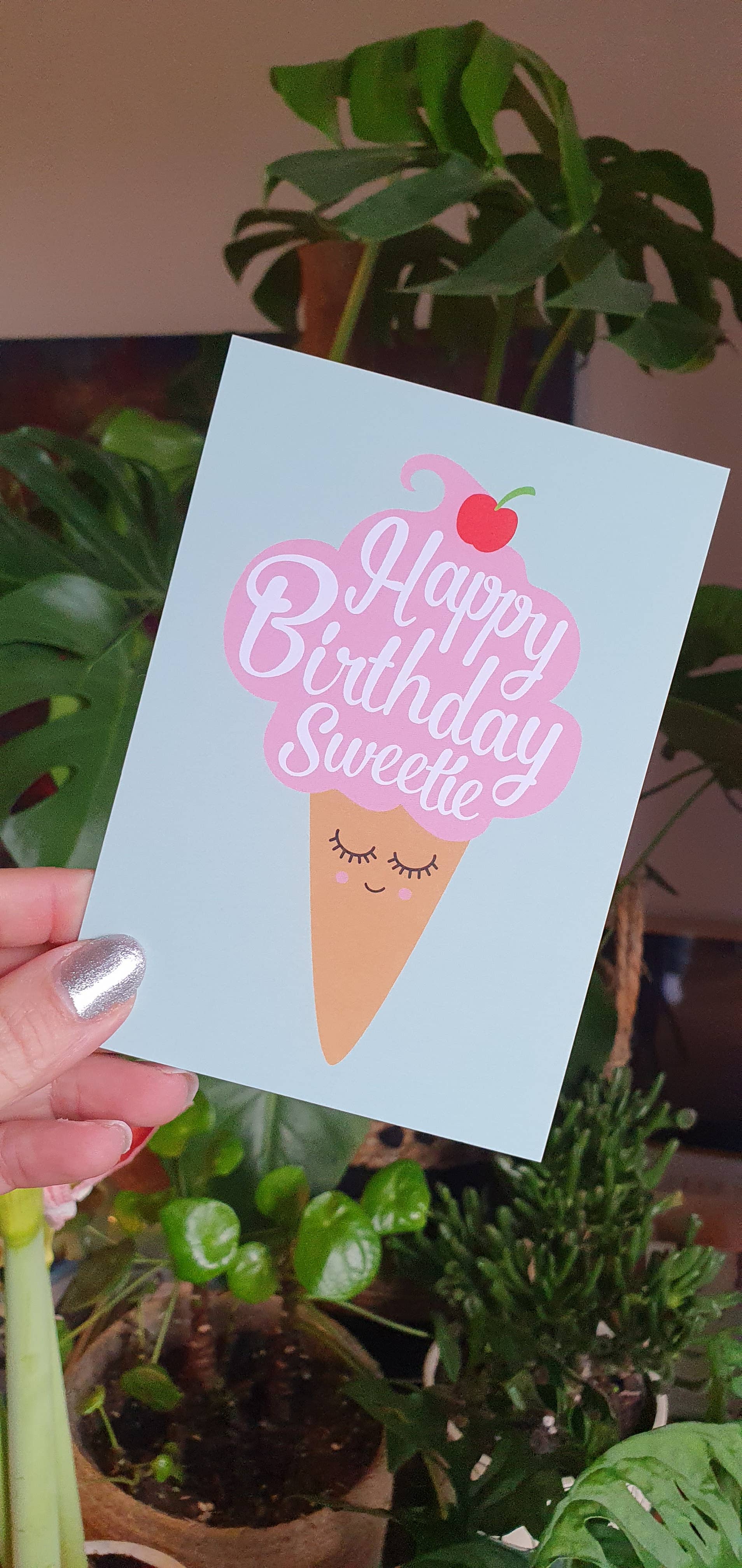 Carte postale Joyeux anniversaire glace kawaii