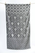 Serviette de plage Kissamos noire en coton 100%