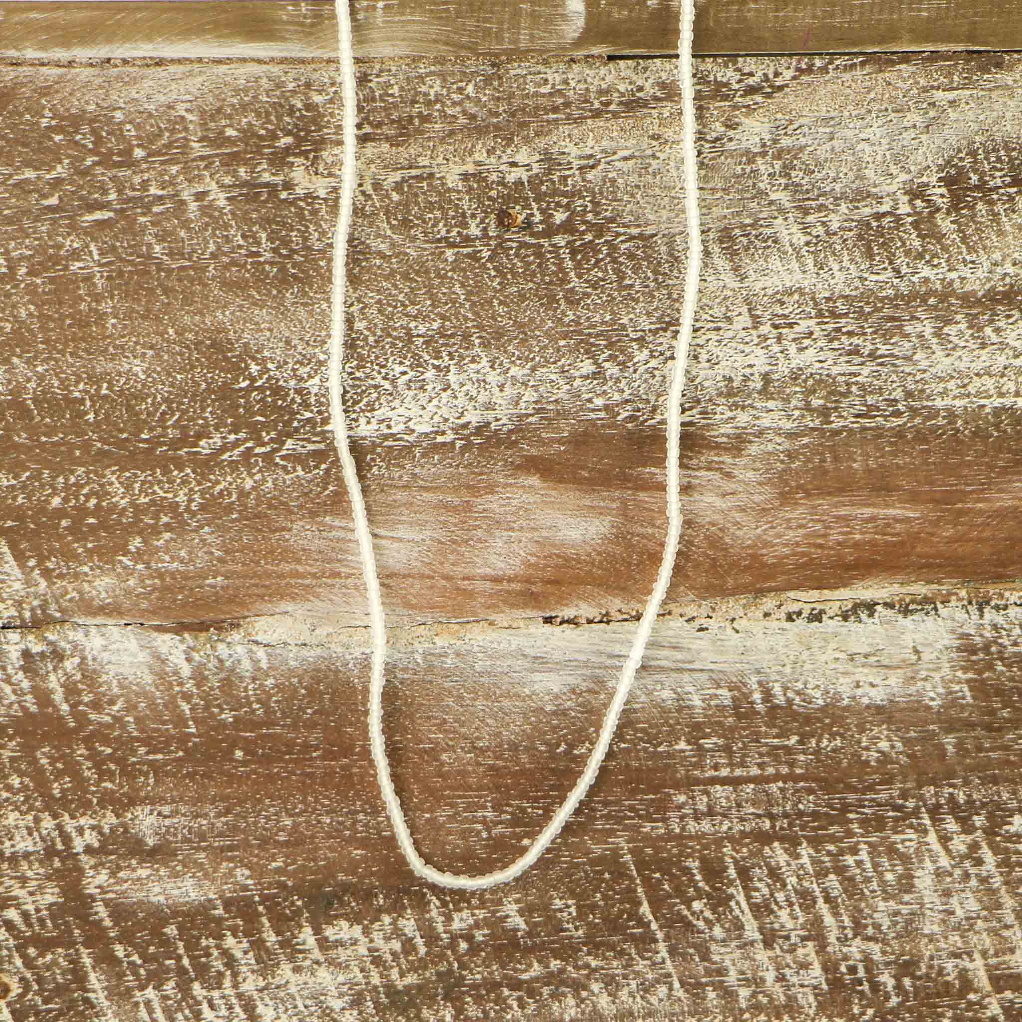 Ka'anapali — collier perlé en verre dépoli, ras-du-cou réglable: Bleu Clair