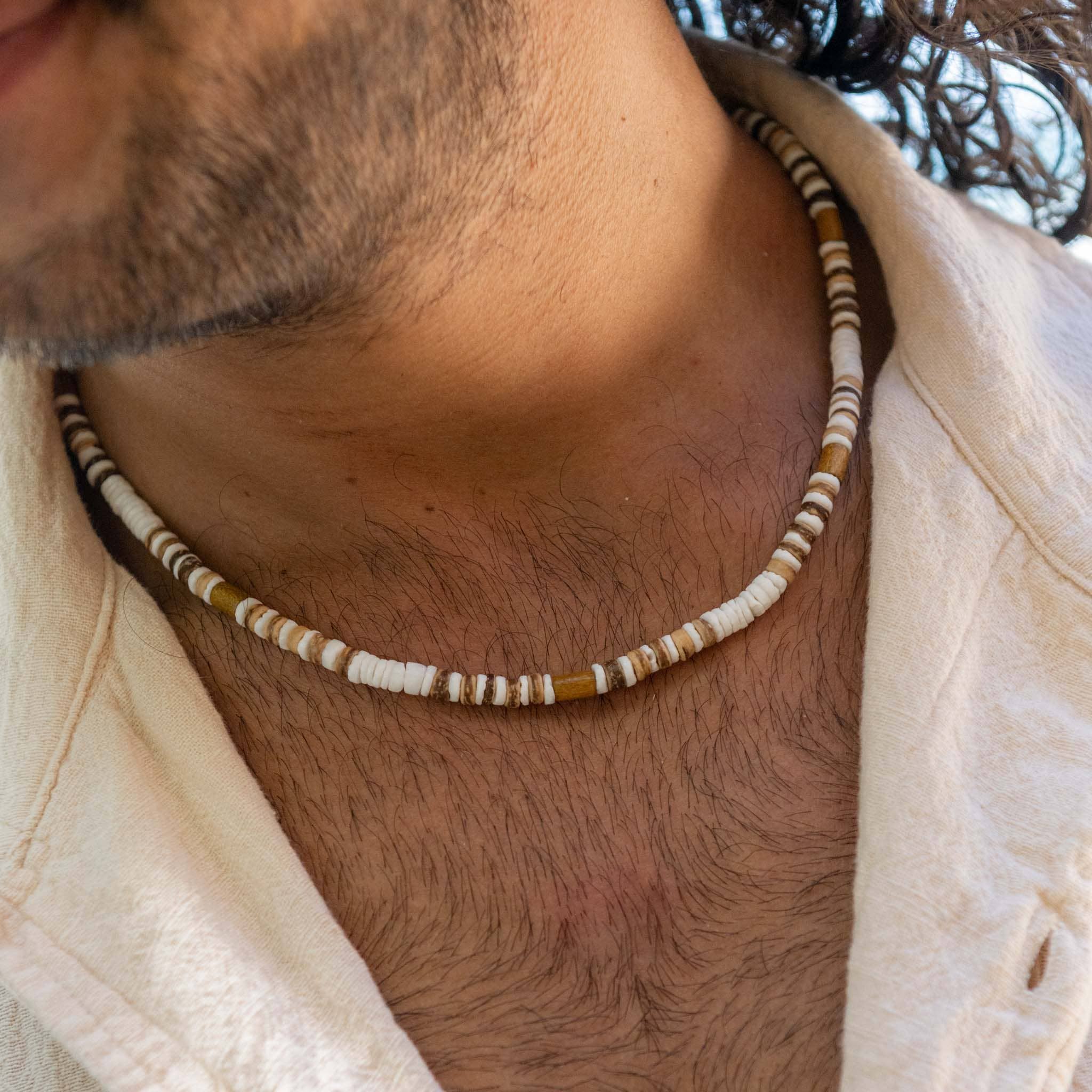 Collier en perles de bois Nusa Lembongan, ras-de-cou de surf pour hommes: Bois et naturel