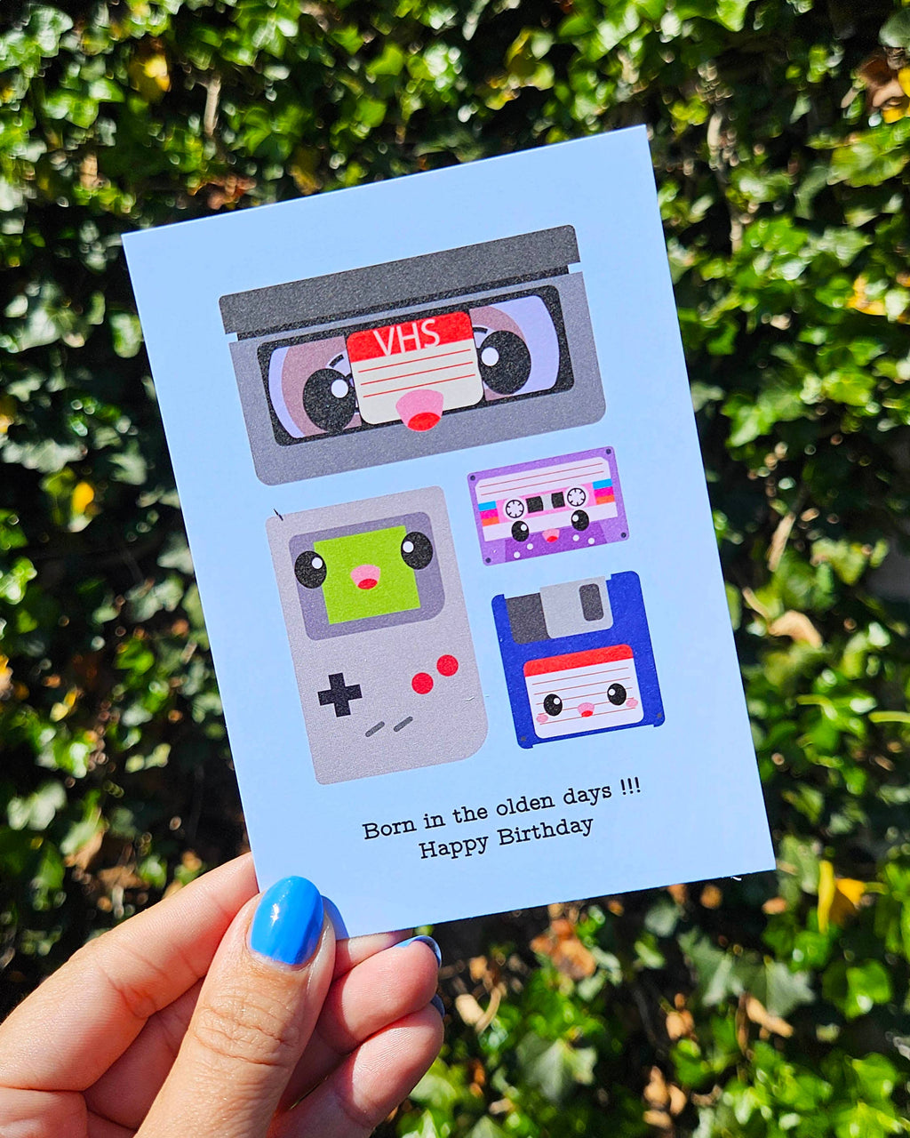 Carte d’anniversaire rétro VHS, disquette et cassette