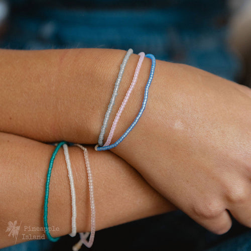 Bracelet perlé en verre dépoli Ka'anapali, bracelet de cheville Surf: Rose