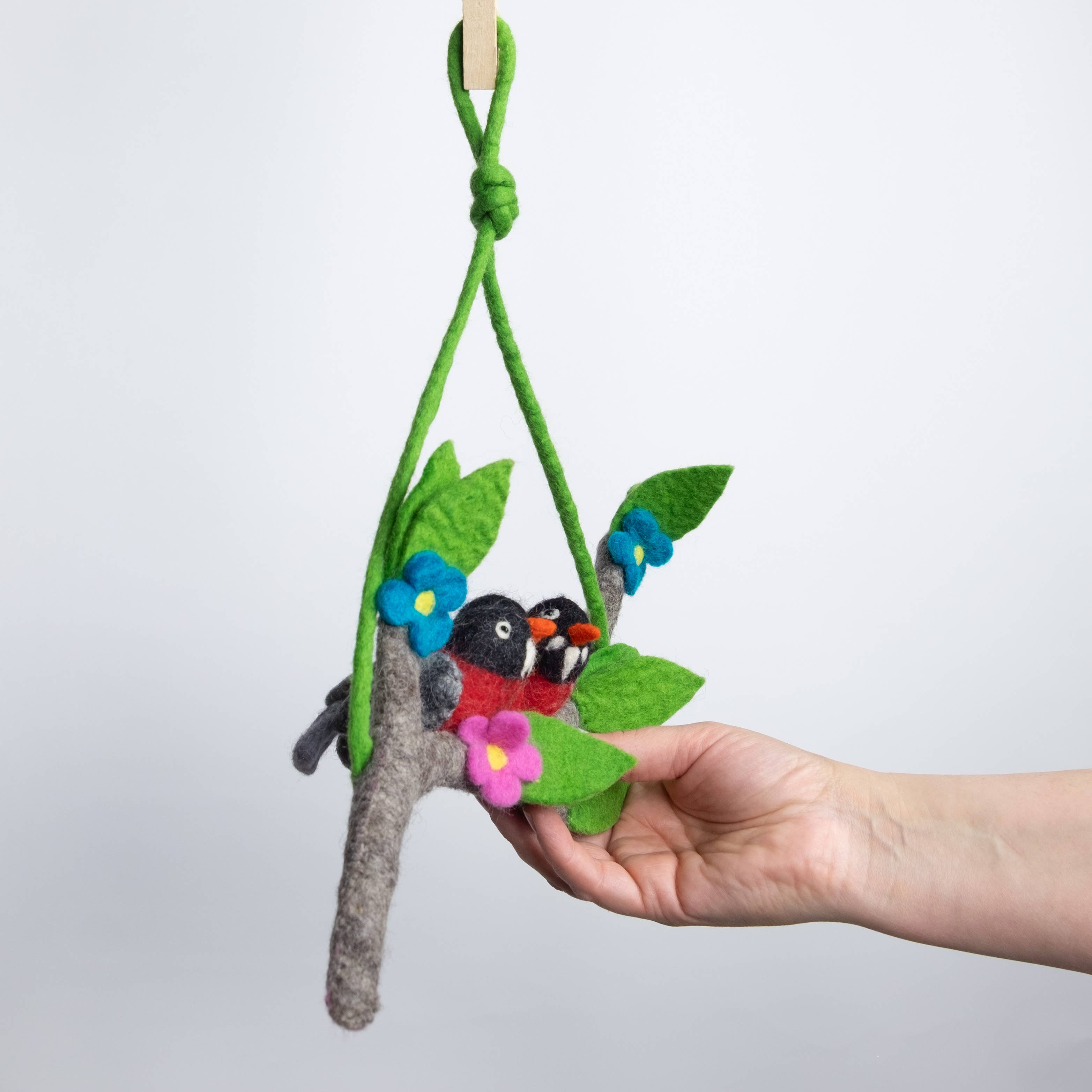 Mobile pour bébé - Décoration de chambre d'enfant - Rouge-gorge