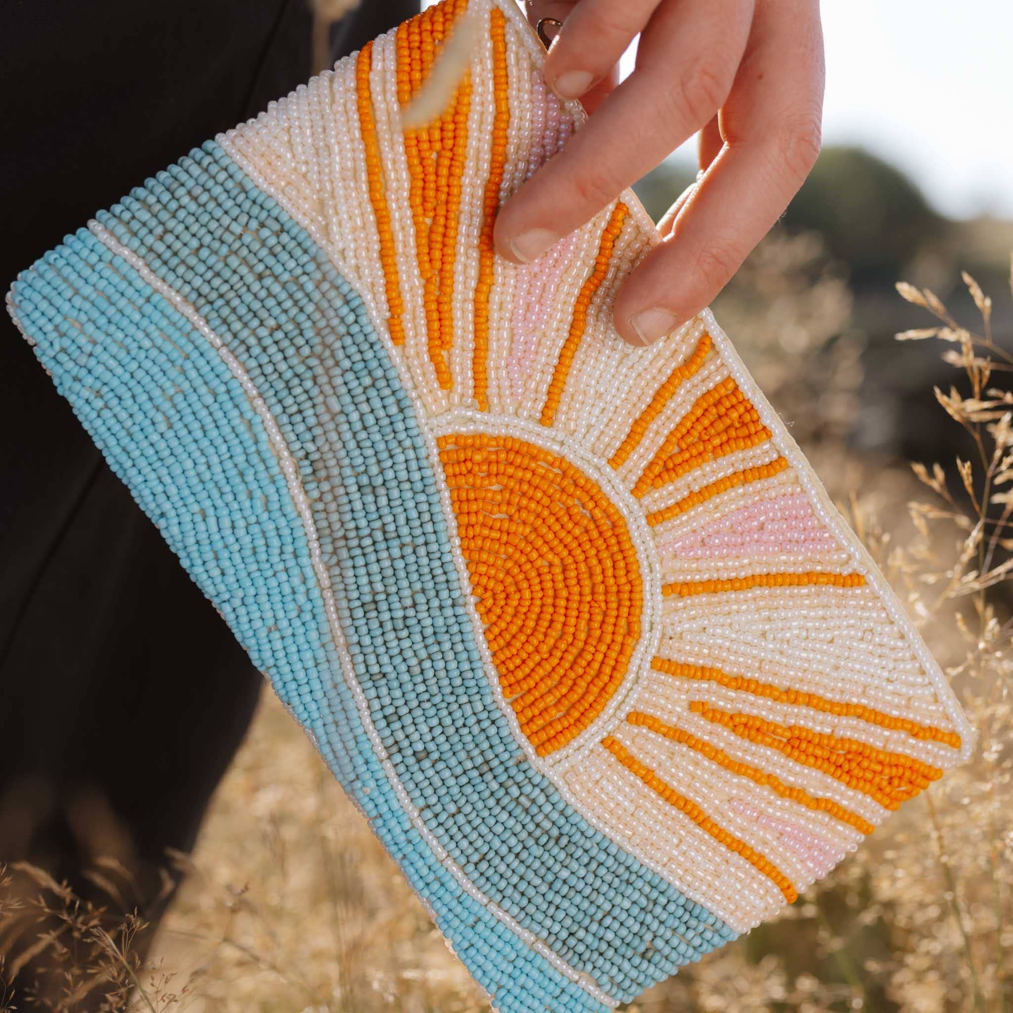 Grande pochette perlée motif lever de soleil, accessoires de plage faits main: Orange