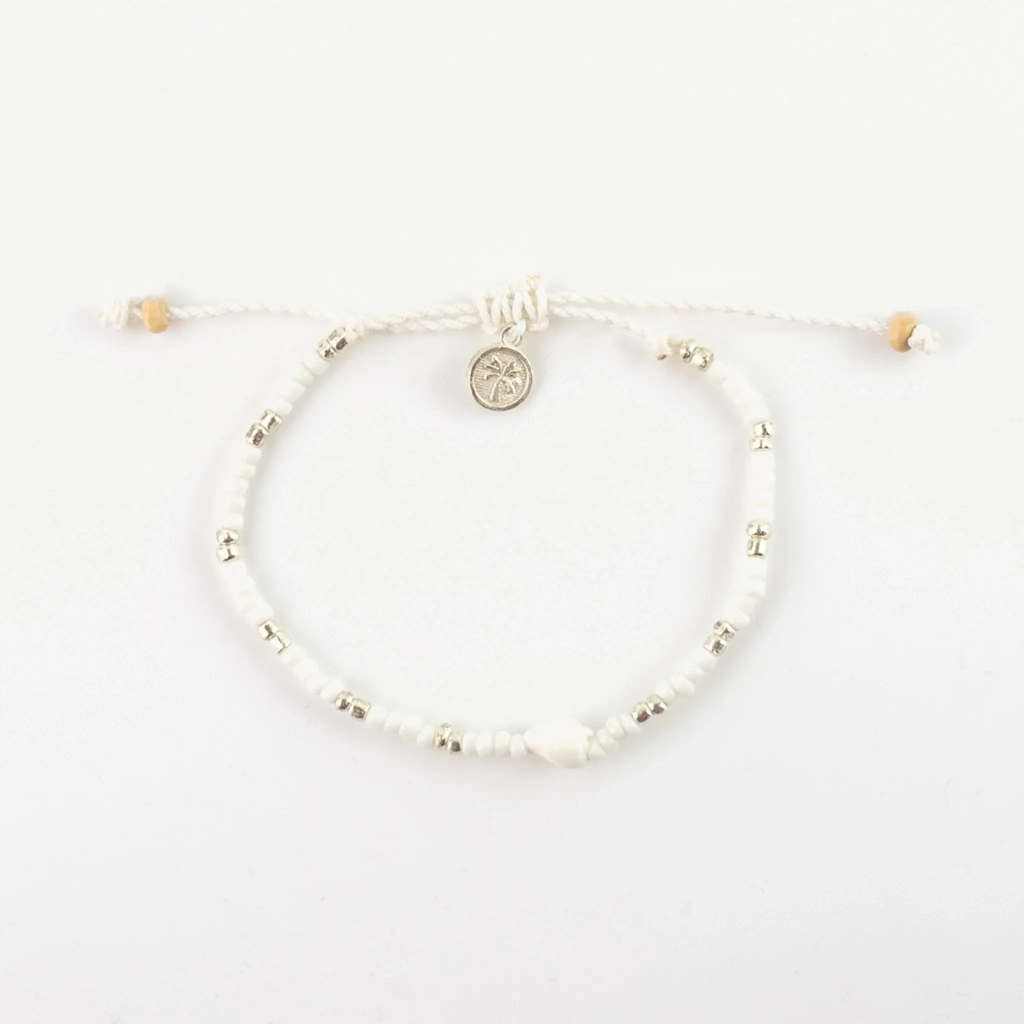 Bracelet perlé Savaya avec coquillage