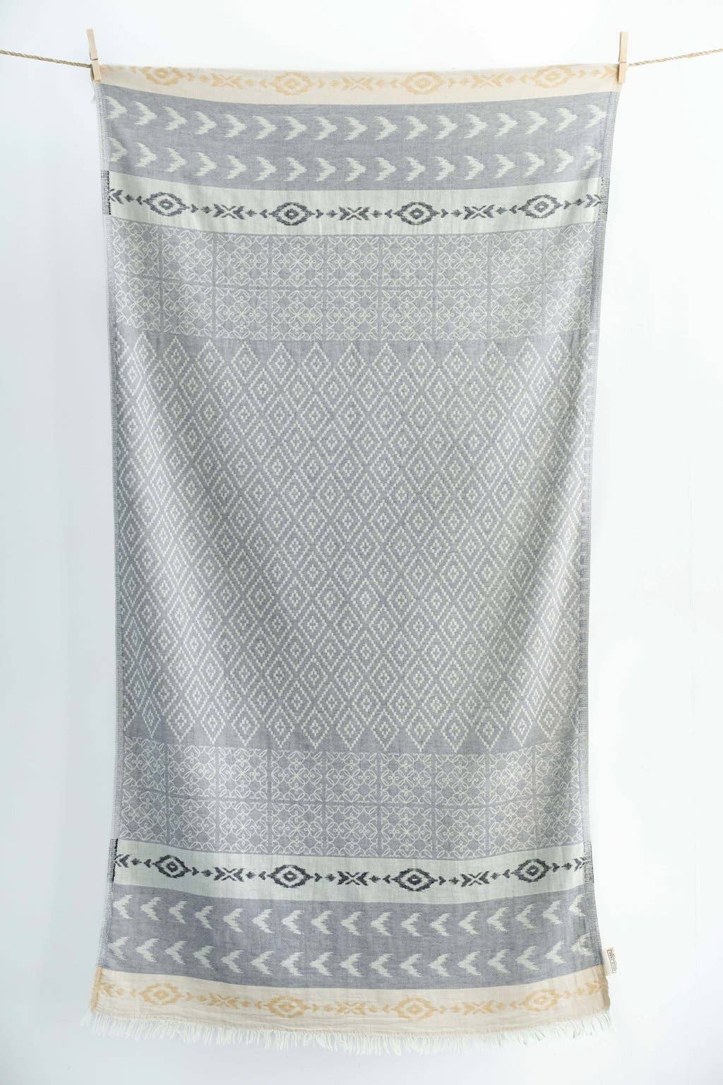 SERVIETTE DE PLAGE PYRGI NOIR & ANTHRAX & MOUTARDE