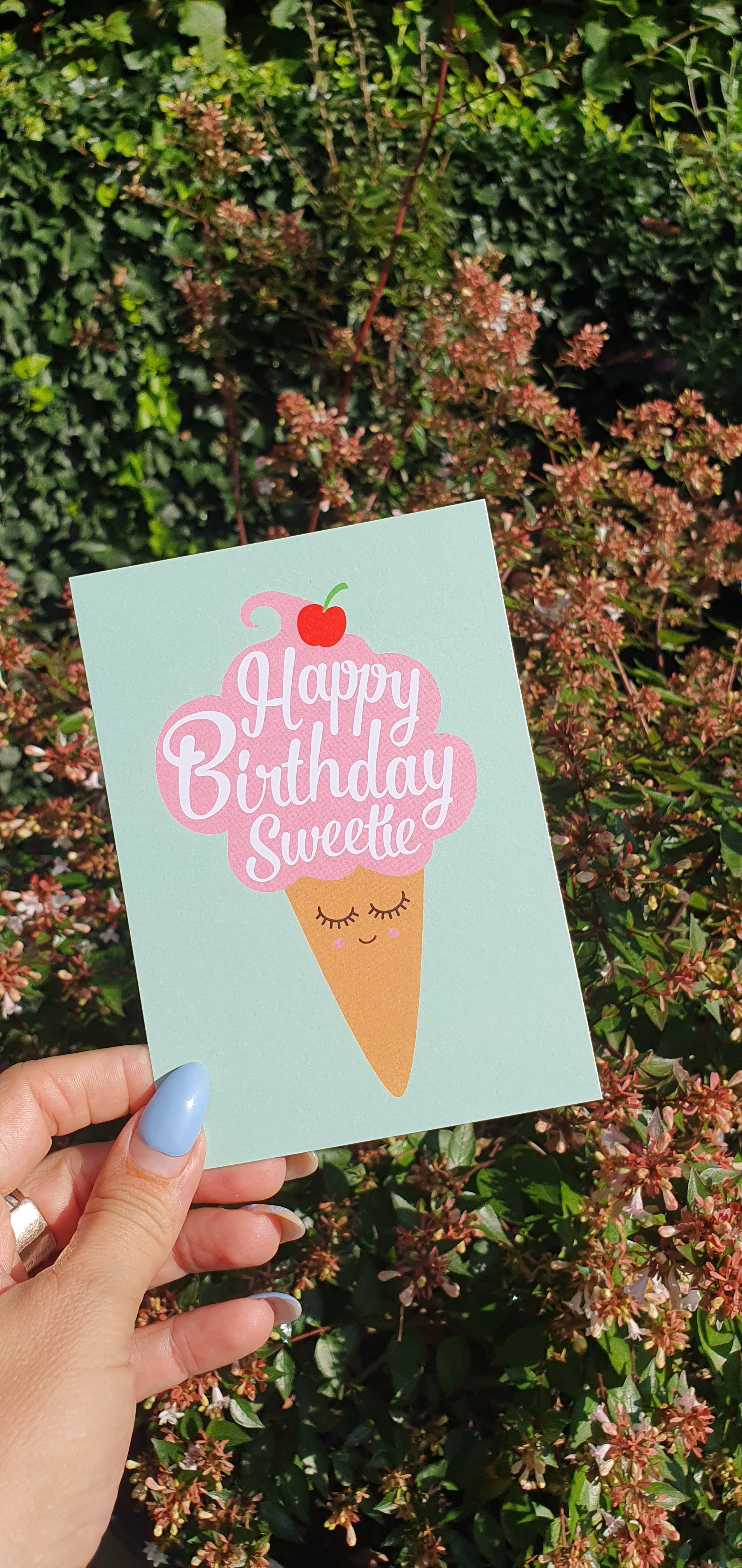 Carte postale Joyeux anniversaire glace kawaii