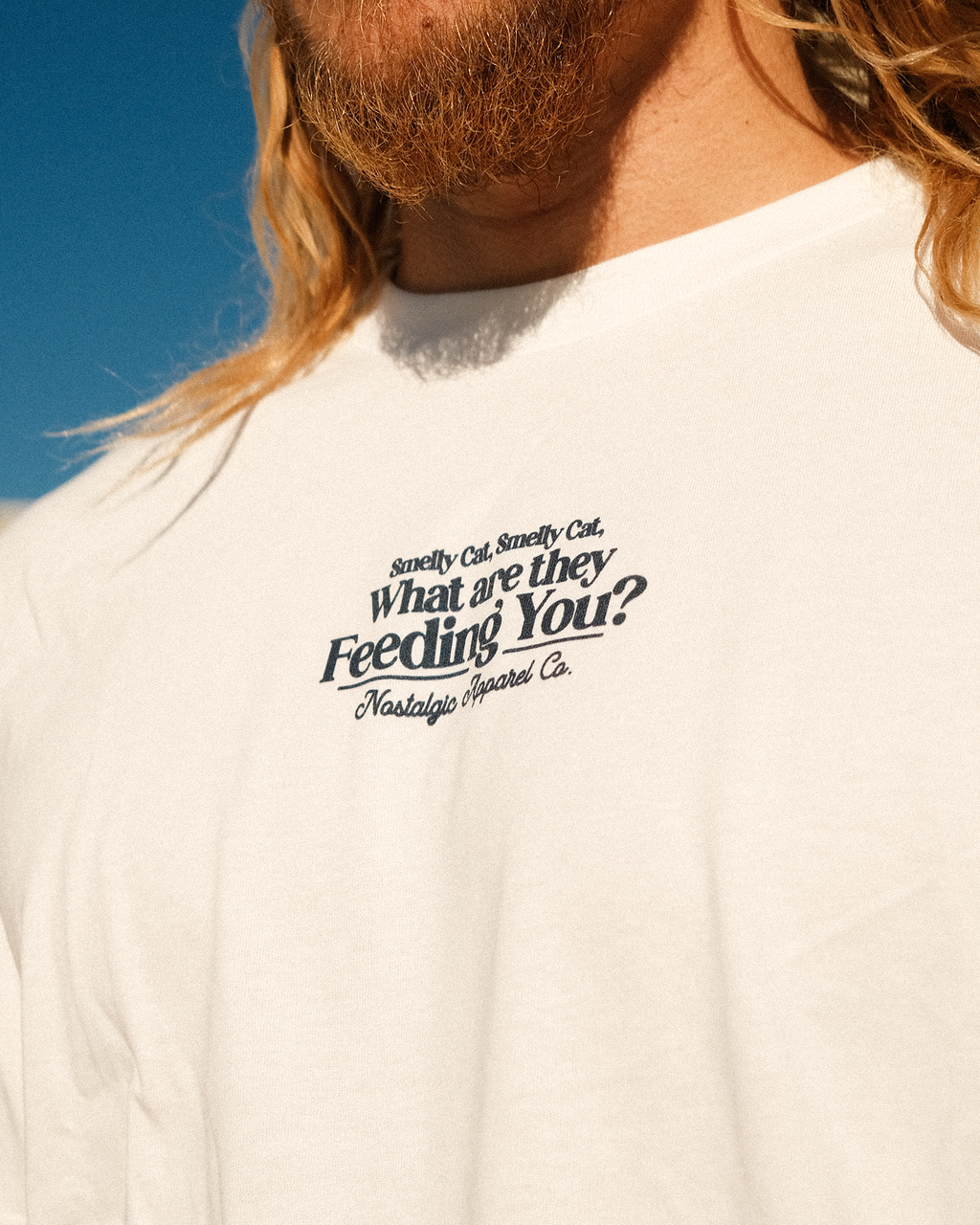 T-shirt unisexe blanc cassé « Smelly Cat » | M / Oversize