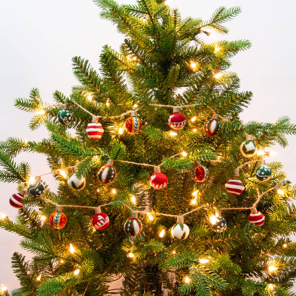 Guirlande - Décor de Noël - Boule de Noël brodée