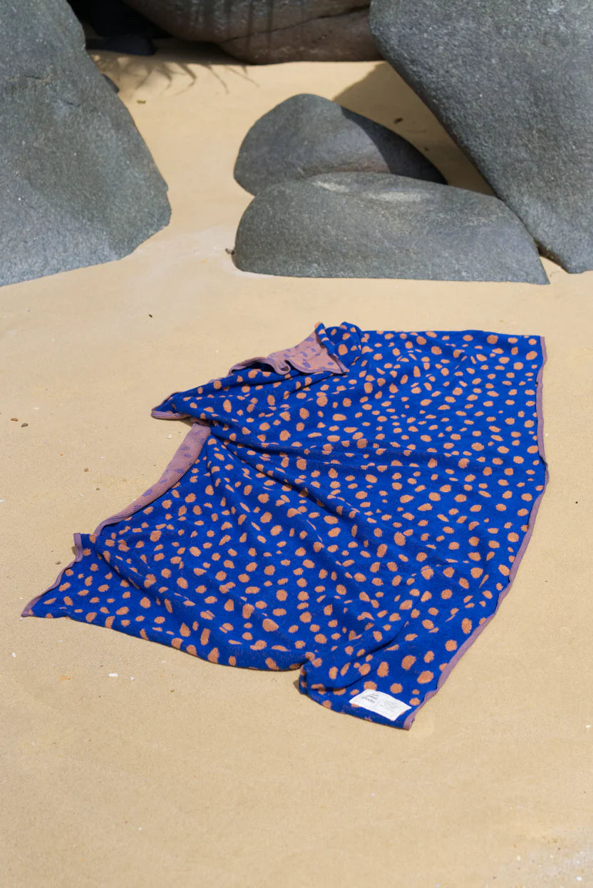 Serviette de bain à poids - Bleu nuit & Camel