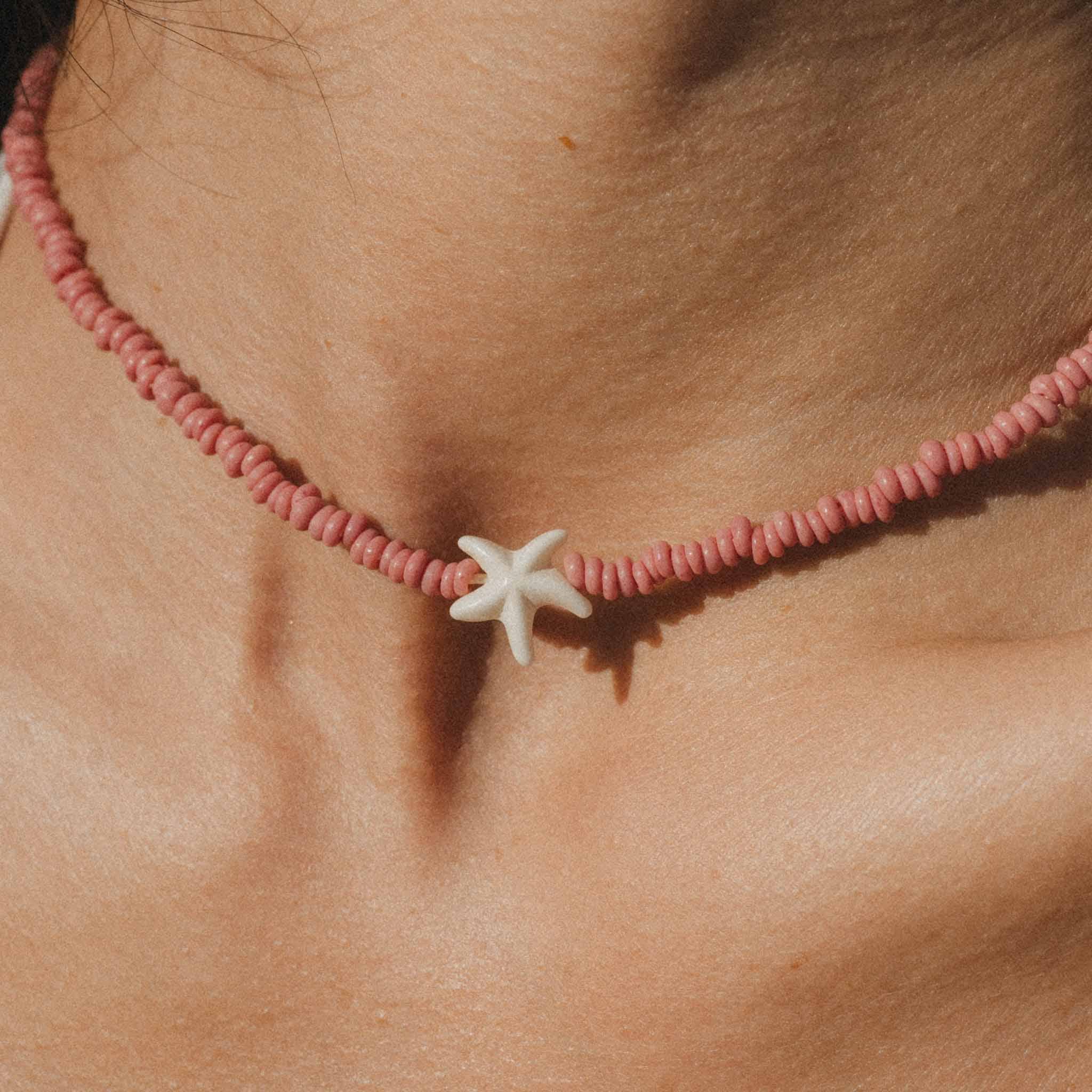 Collier Étoile de Récif avec Perles: Blanc