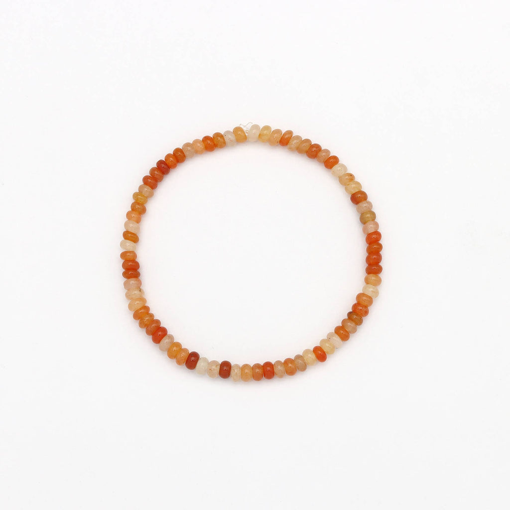 Bracelet élastiqué Pohaku en pierres précieuses: Agalmatolite