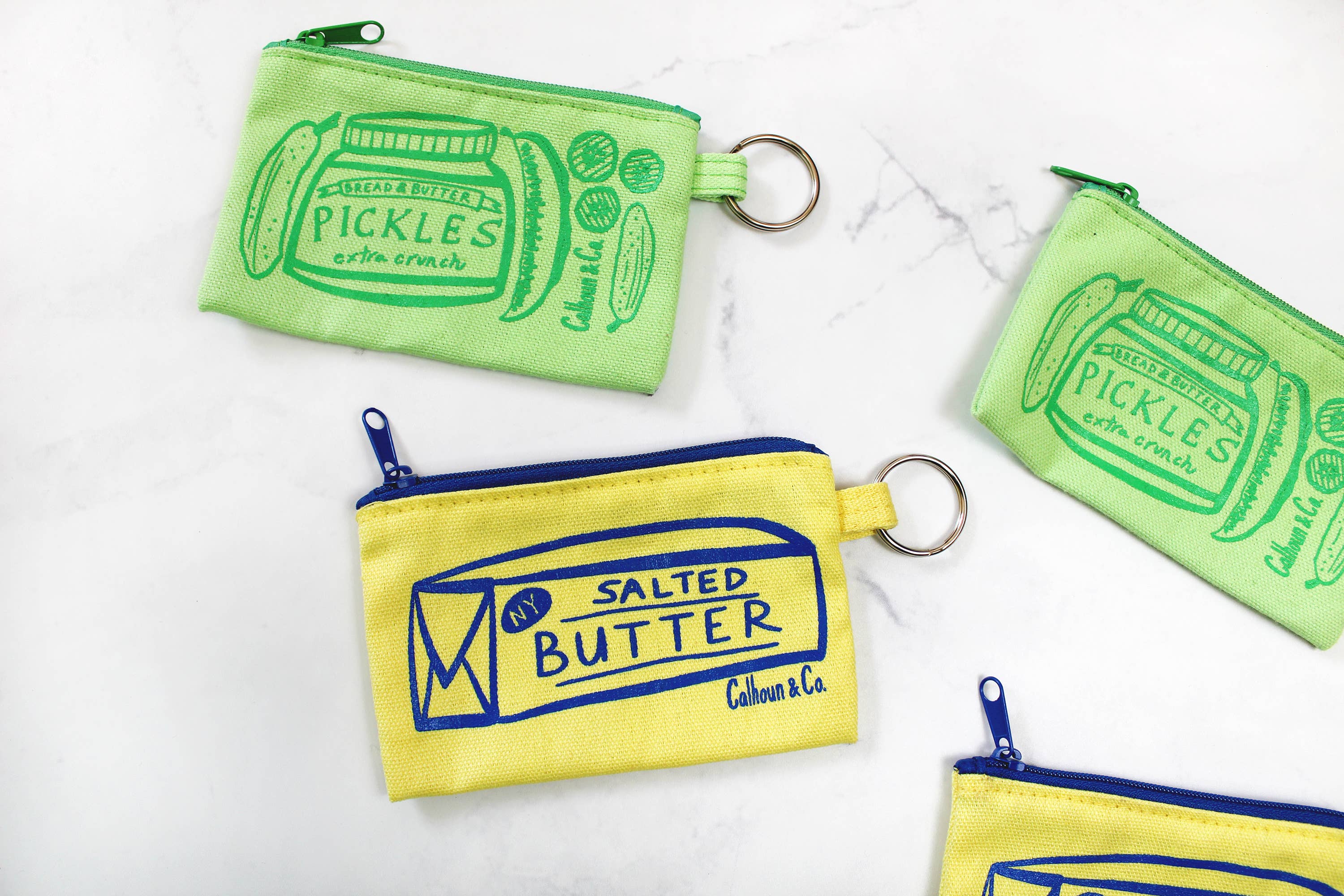 Pochette à cartes zippée Pickle avec porte-clés