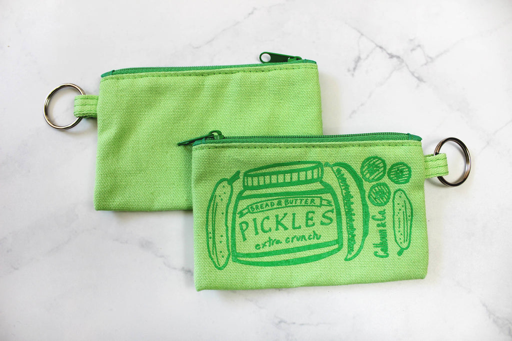 Pochette à cartes zippée Pickle avec porte-clés