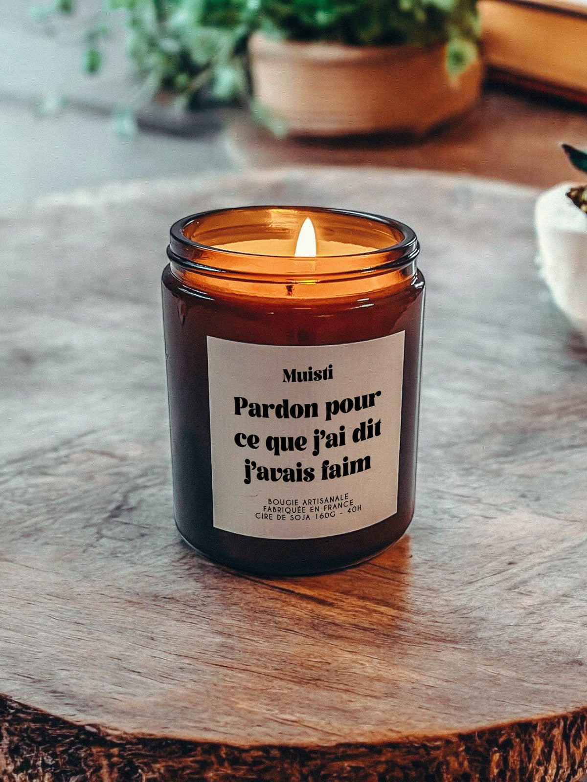Bougie Parfumée - Pardon pour ce que j'ai dit j'avais faim: Bois Précieux