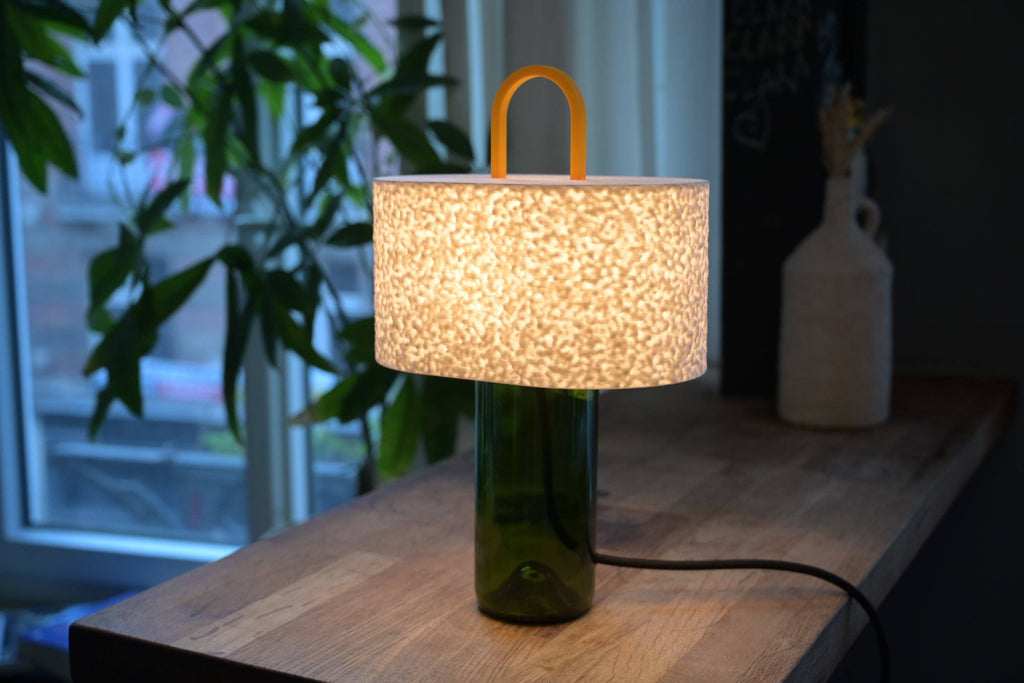 Lampe de table en verre