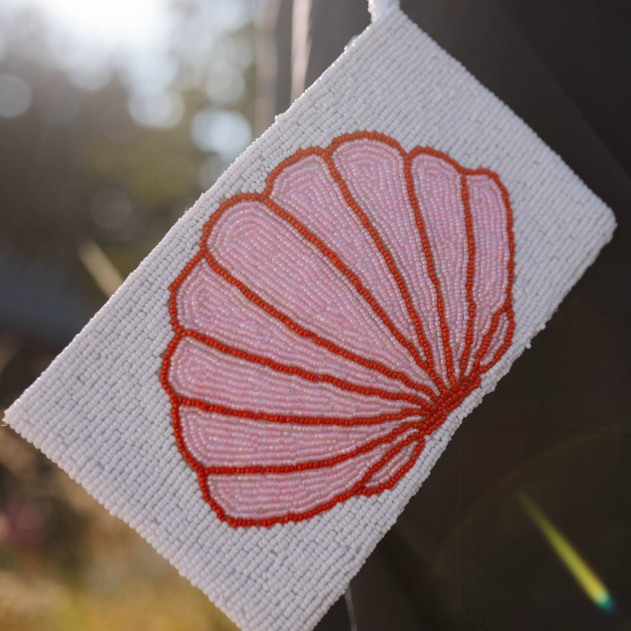 Grande pochette tropicale perlée, sac de plage artisanal en perles: Noir