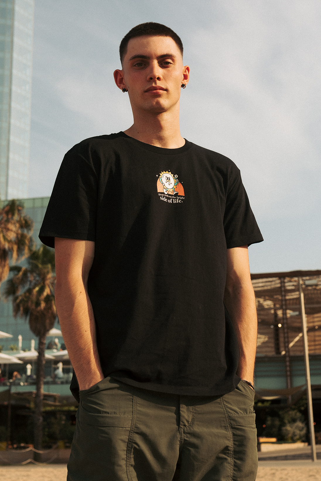 T-shirt unisexe noir « Always look on the bright side of life » | S / Coupe ajustée