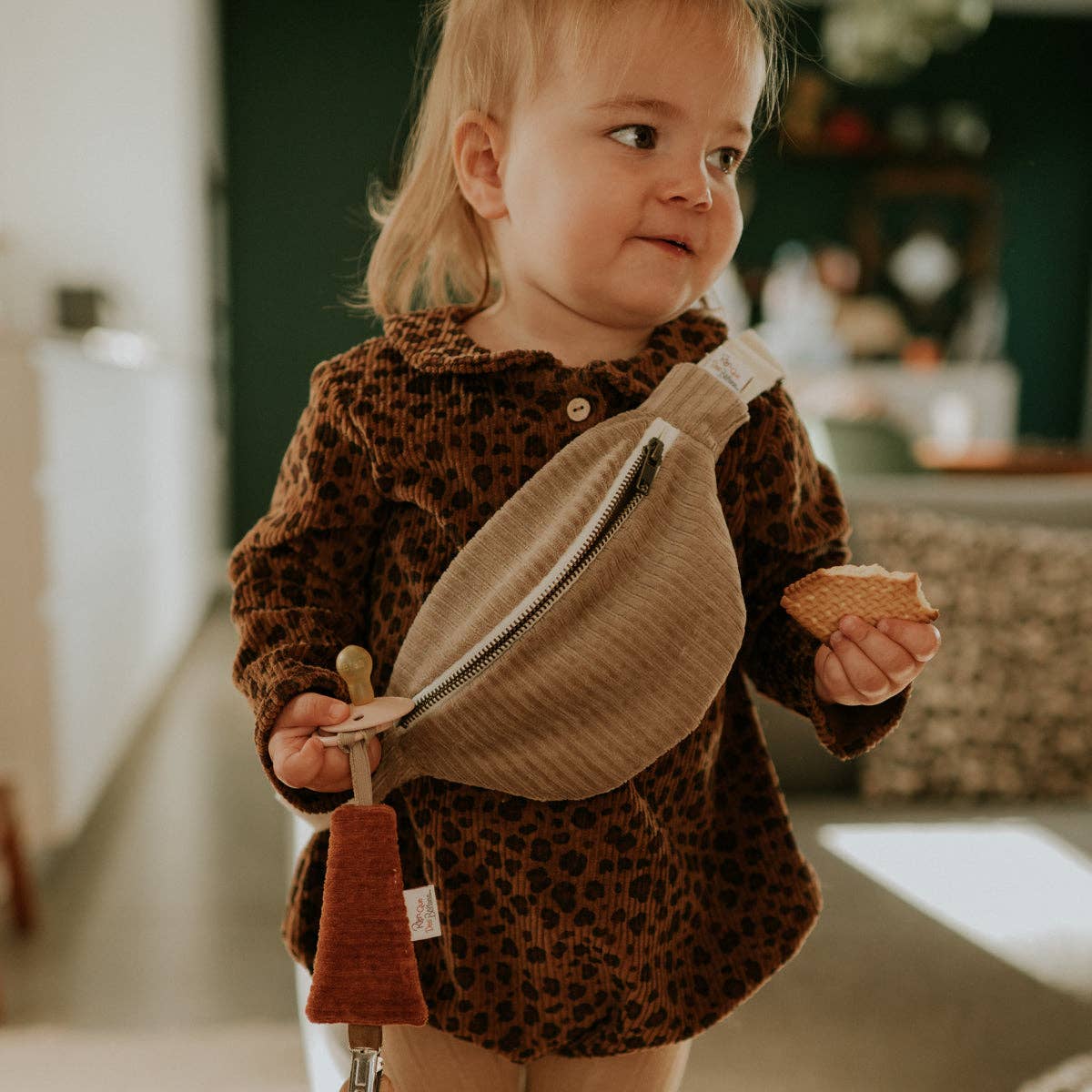 Sac banane velours taupe: Enfants