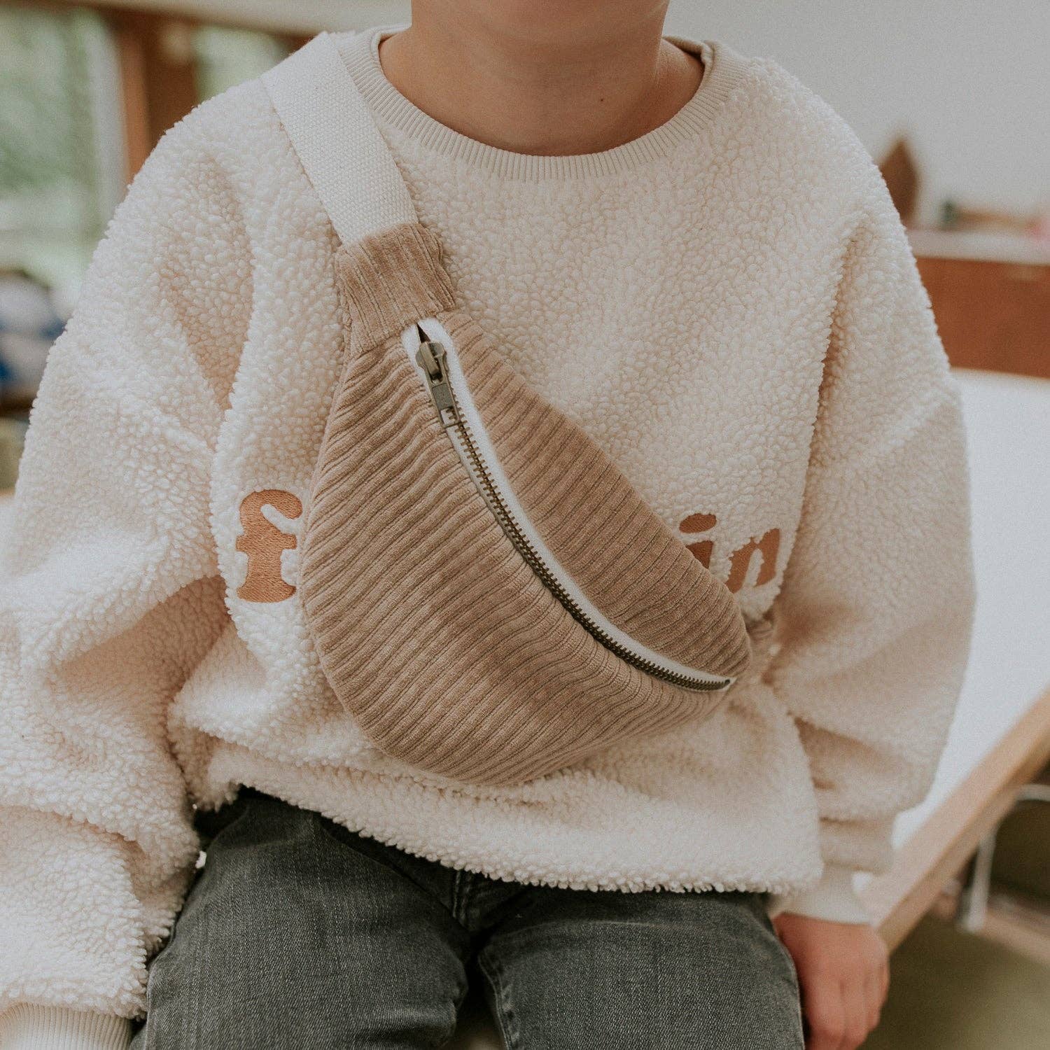 Sac banane velours taupe: Enfants
